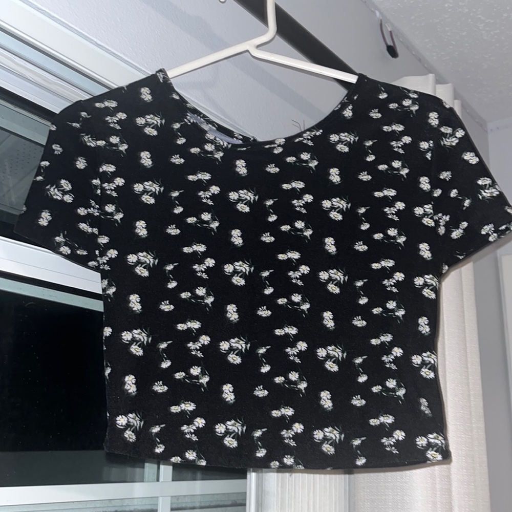 Small Crop Top Open Back Shirt